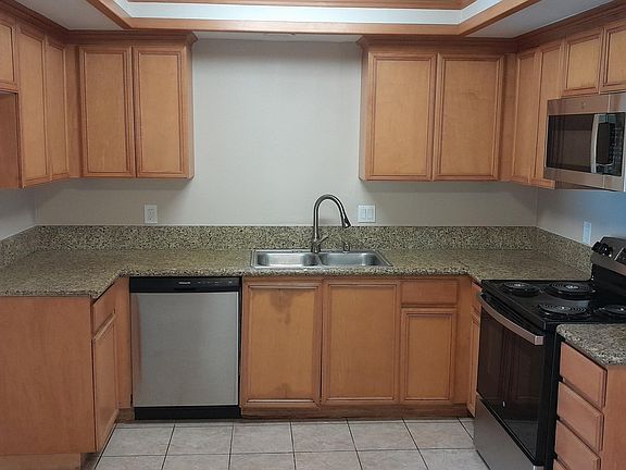 2nd image of 1578 Border Ave Unit F