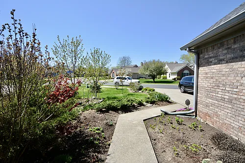 7749 Chesapeake Dr E Photo 1