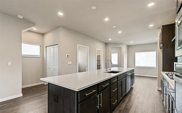 409 207th St SE — Photo 5