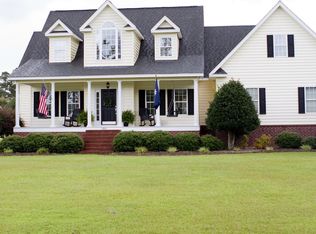 983 S Poplar Ave, Andrews, SC 29510