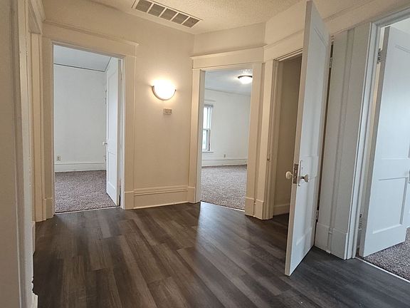 4th image of 139 32nd St NE #2