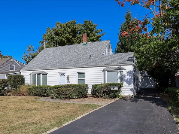 677 Bryant Street, Westbury, NY 11590