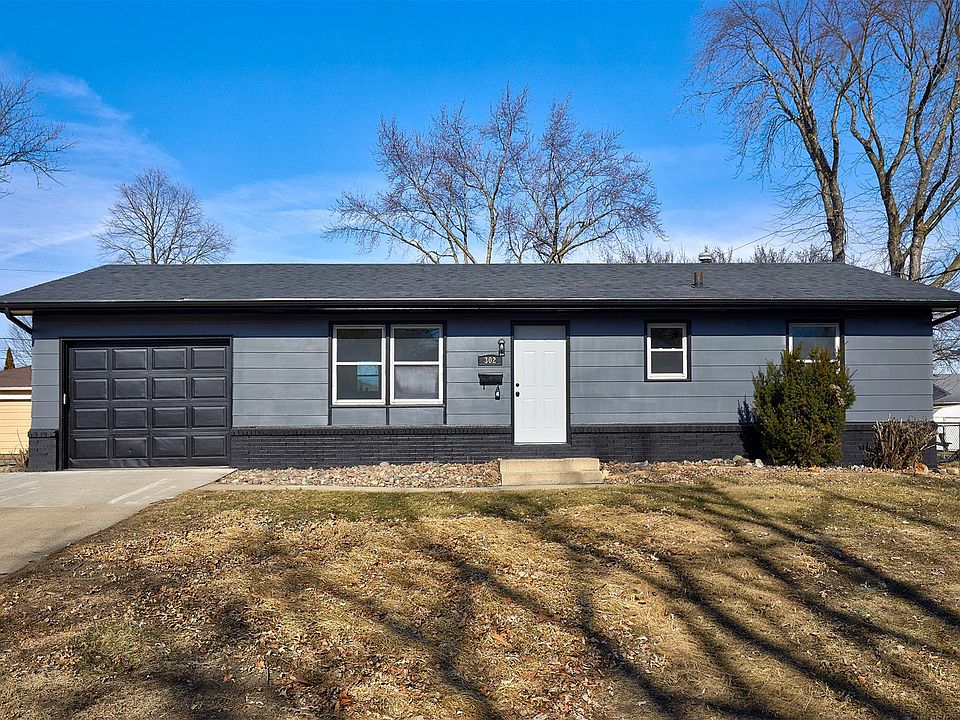 1st image of 302 NE 5th St