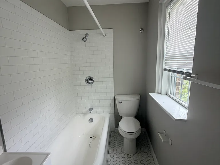 1175 Chapel St #4O1 — Photo 9