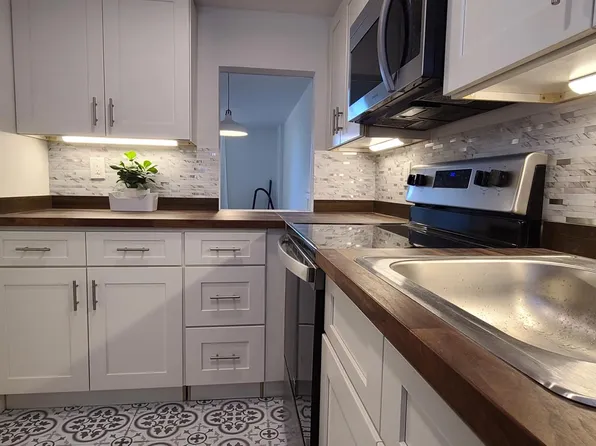 717 SW 75th St APT 104, Gainesville, FL 32607