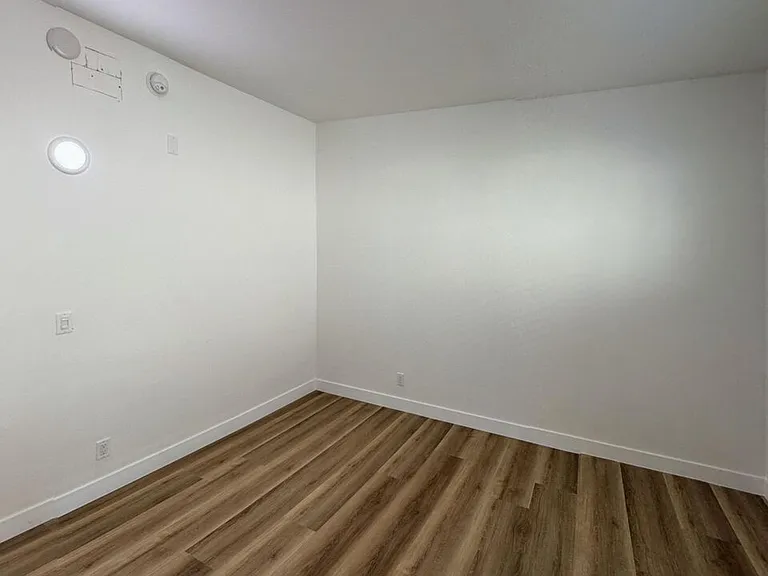 3630 Midvale Ave #1 — Photo 35