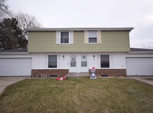 946 N Wacker Dr #948, Hartford, WI 53027