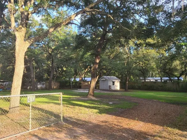 (undisclosed Address), Old Town, FL 32680