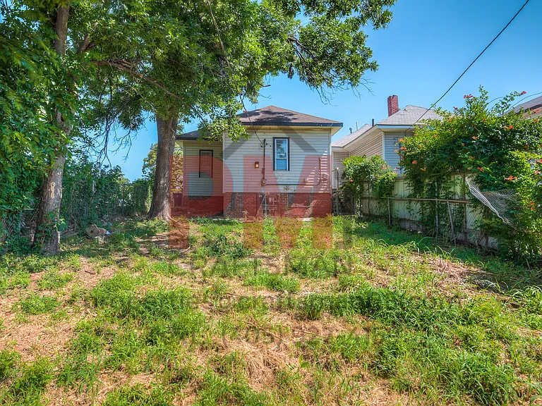 1226 NW 8th St — Photo 51