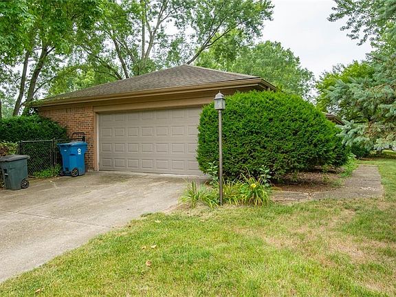 4th image of 1303 Brookton Ct