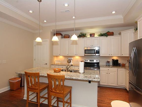 4th image of 2759 Silver Maple Ln