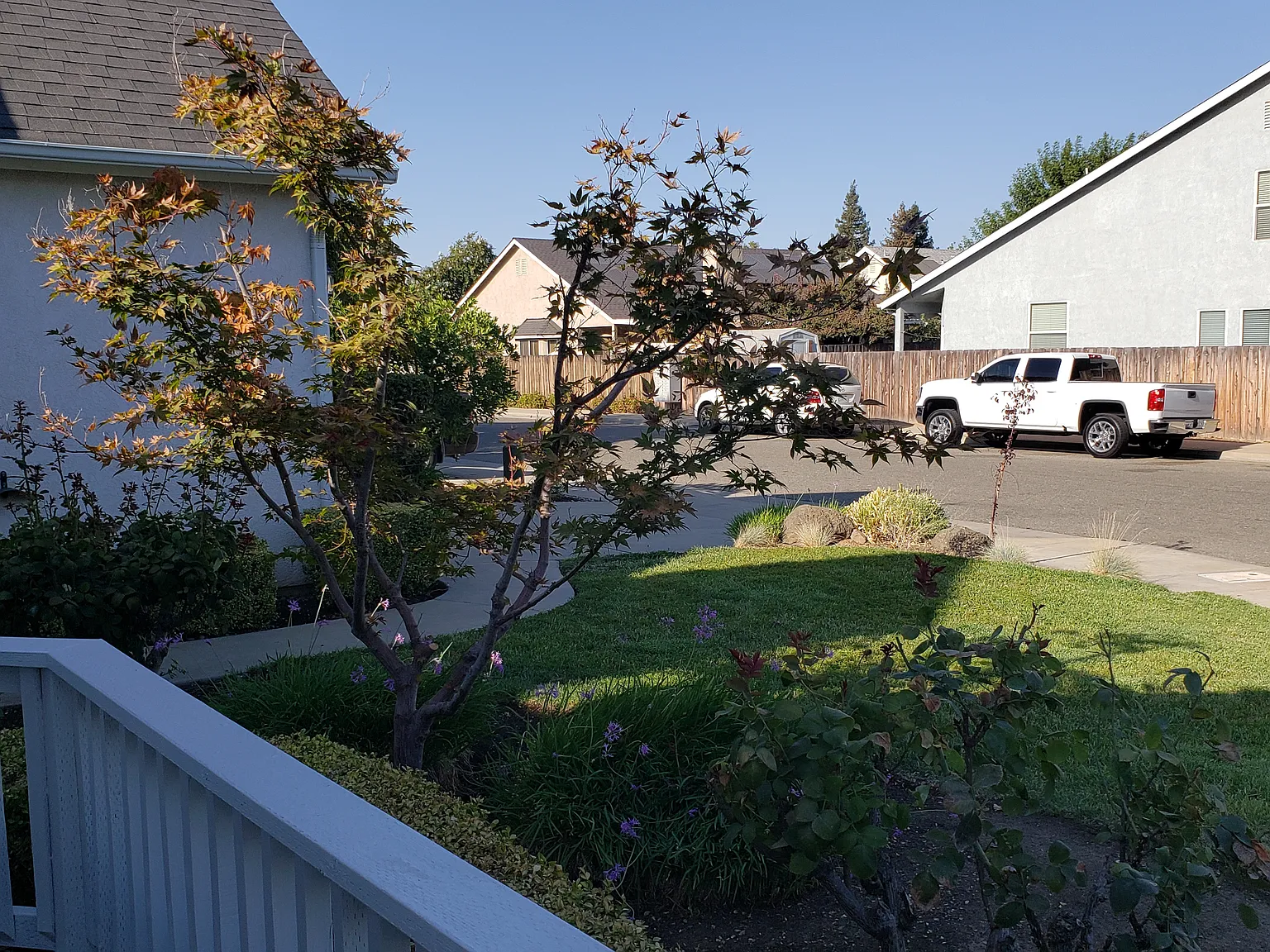 3 bed, 1872 sqft, $2,625 — Photo 3