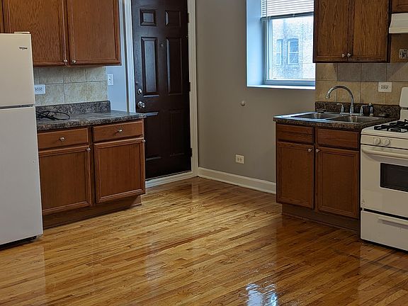3rd image of 5225 S Calumet Ave APT 3B