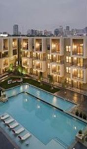 1st image of 7001 Parkwood Blvd