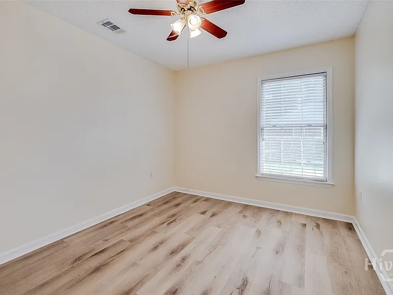 114 Red Bluff Cir — Photo 26