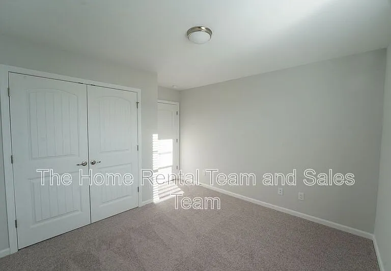 257 Brookline Dr — Photo 17