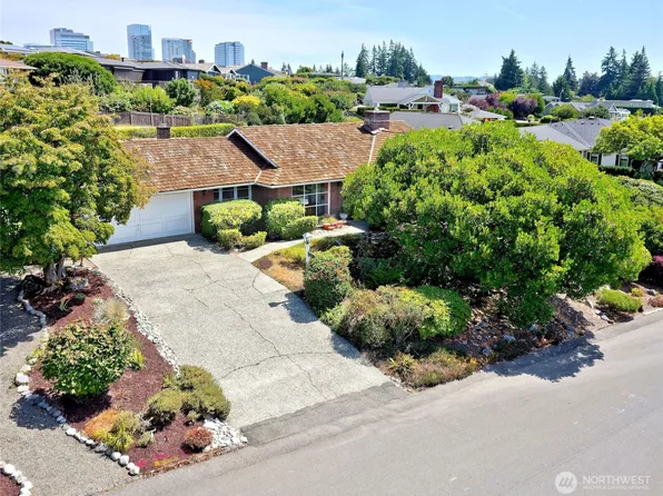 1012 Evergreen Drive, Bellevue, WA 98004