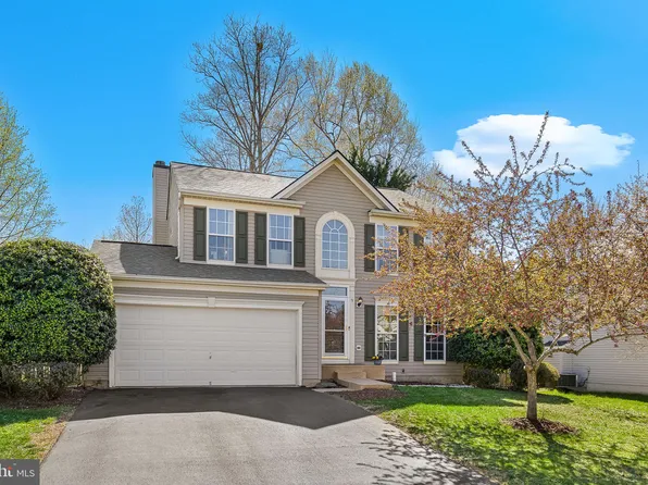 9 Jade Dr, Fredericksburg, VA 22406