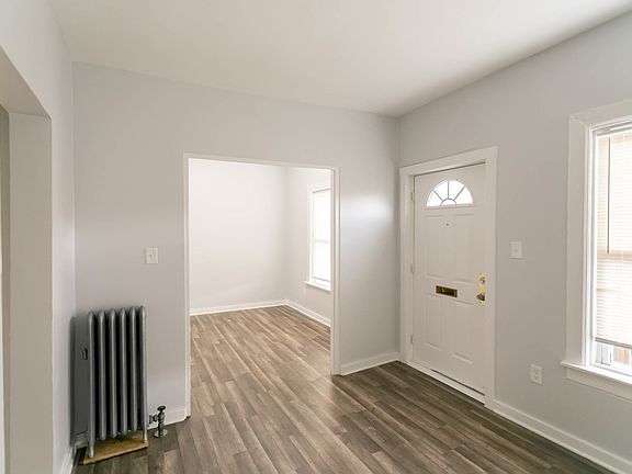 2nd image of 6124 S King Dr #236