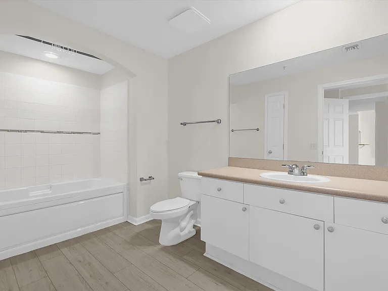 322 E Central Blvd #606 — Photo 8