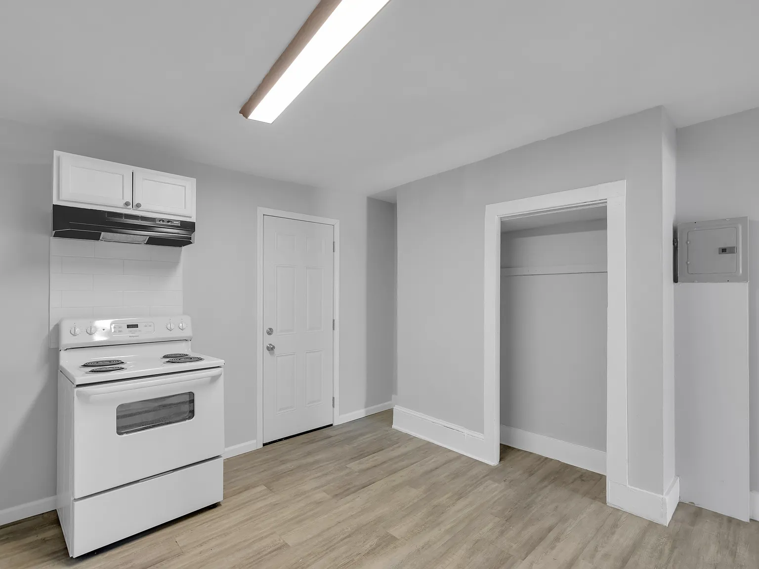 2 bed, 1500 sqft, $1,275 — Photo 3