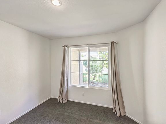 5th image of 7056 Fremontia Ave