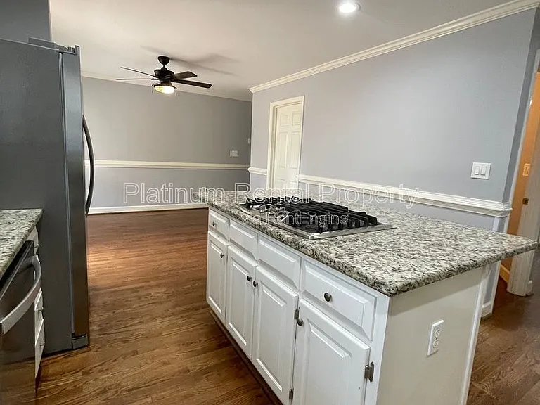 4204 N Mountain Rd NE — Photo 16