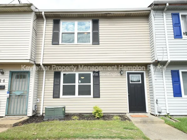 416 Harbour North Dr, Chesapeake, VA 23320