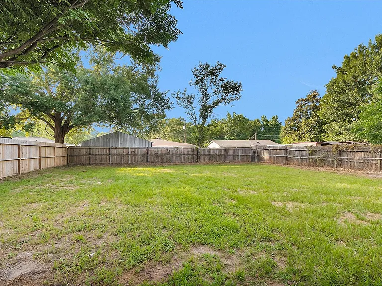 213 County Line Rd — Photo 24