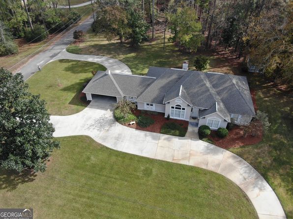 27 Williams St, Mc Rae, GA 31055