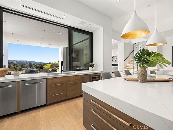 4th image of 7581 E Country Hill Ln