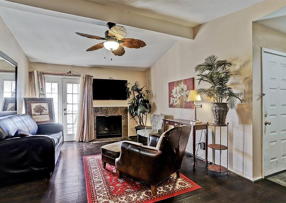 1st image of 12500 Sandpiper Dr APT 30