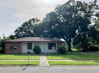 303 Thompson Loop, Lafayette, LA 70506