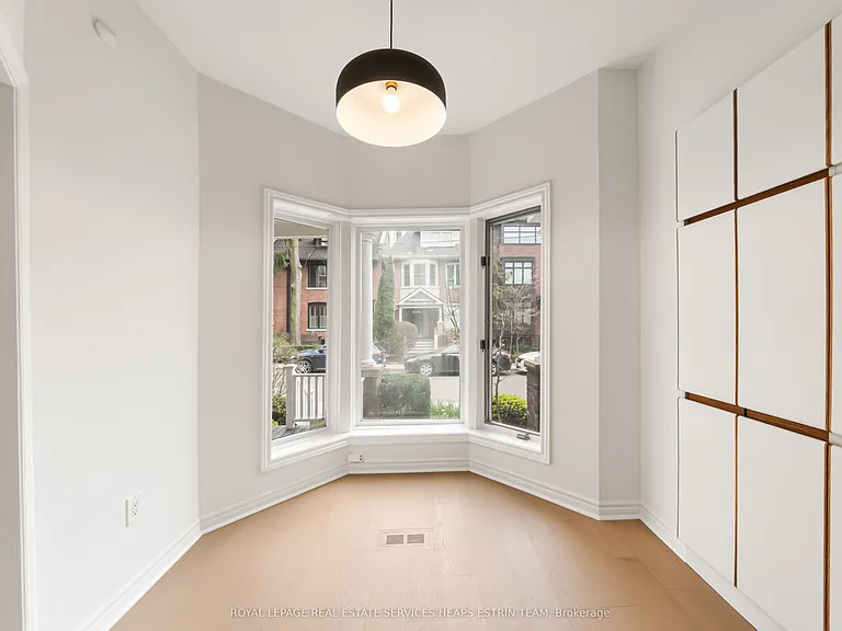 10 Gibson Ave — Photo 18