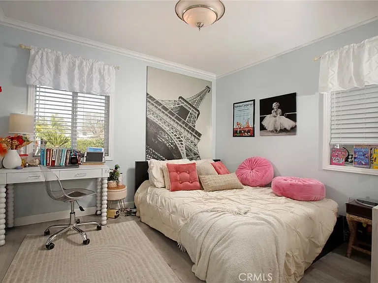 1412 N Catalina St — Photo 15