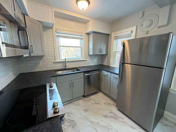 2nd image of 1139 Parkside Ave