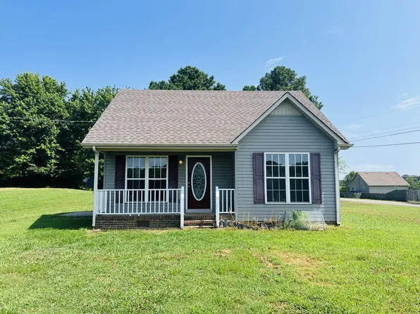 3 Boone Dr, Fayetteville, TN 37334