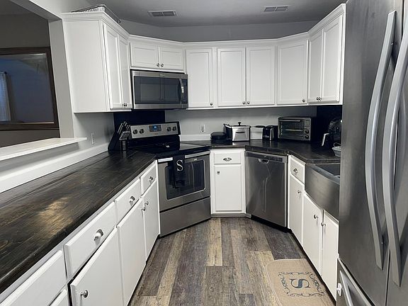 4th image of 51 Piney Woods Ln
