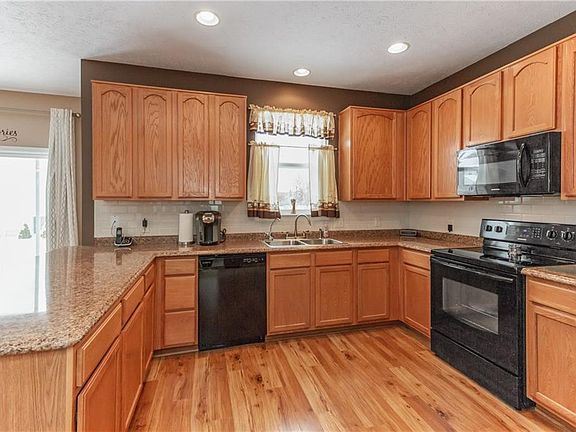 5th image of 13751 Wendessa Dr