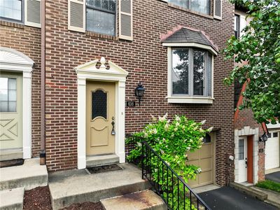 636 Woodcrest Dr, Pittsburgh, PA, 15205