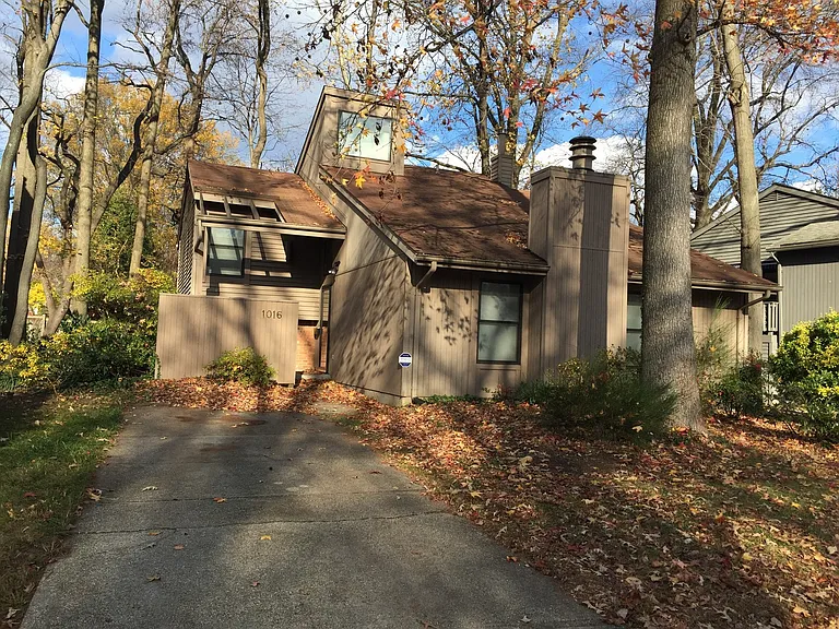1016 Timber Creek Dr — Photo 1