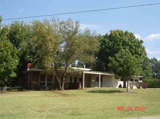 15 Grandview Rd, Wellington, KS 67152