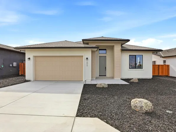 604 Fulton Way, Hollister, CA 95023