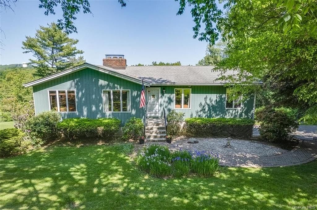 214 Tomahawk Street, Yorktown Heights, NY 10598 Zillow