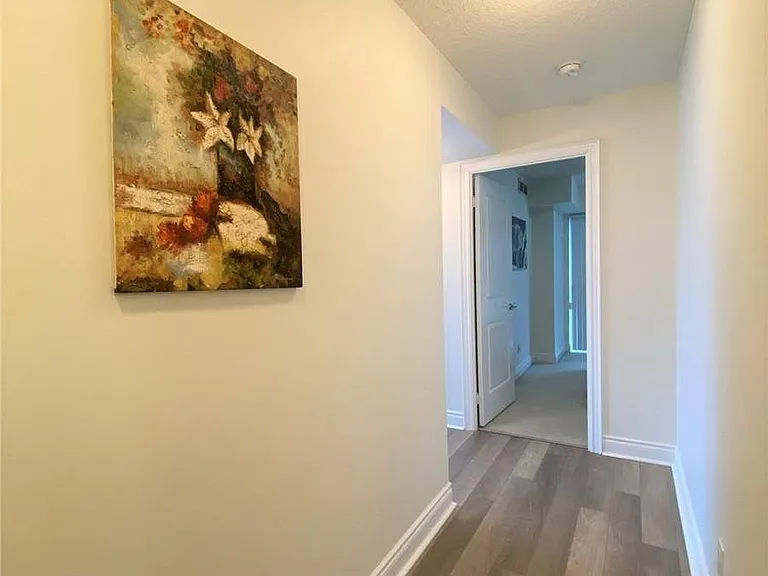 28 Ted Rogers Way #1802 — Photo 7