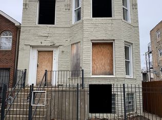 3856 W Grenshaw St, Chicago, IL 60624