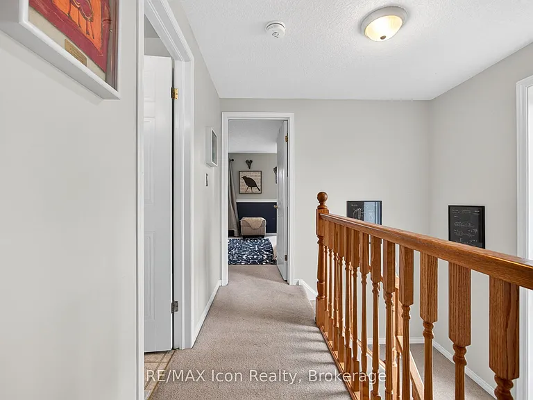537 Beaver Creek Cres — Photo 22