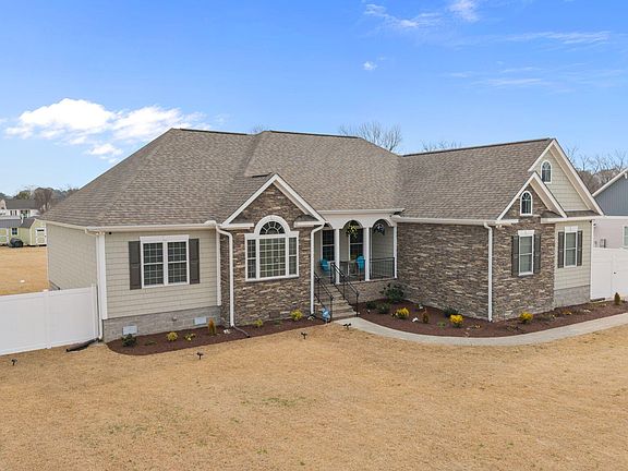 4th image of 2889 Beddard Road