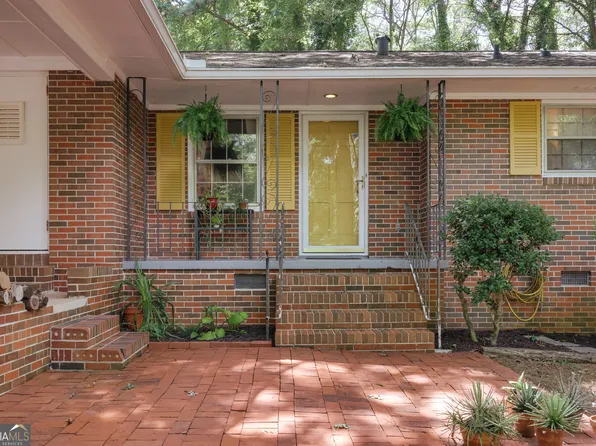 340 College Cir, Athens, GA 30605