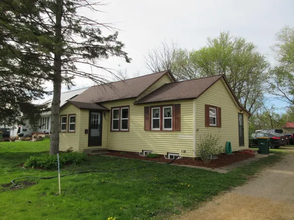507 Fir Ave NW, Montgomery, MN 56069